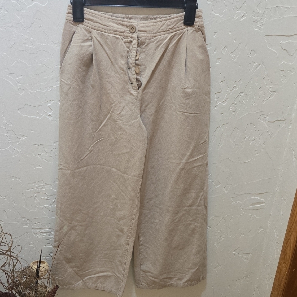 Chouyatou Beige Cropped Pants